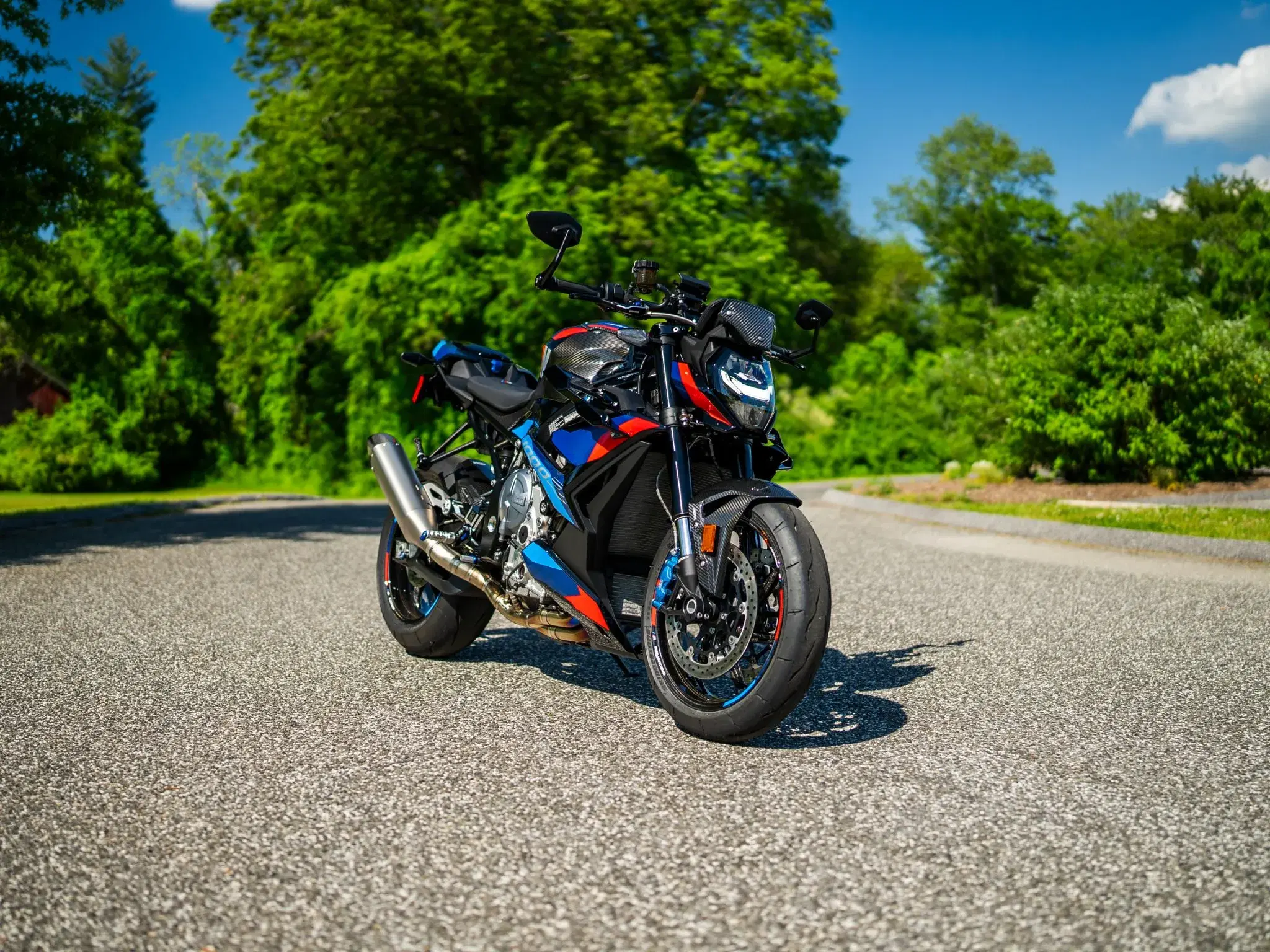 2023 BMW M 1000R